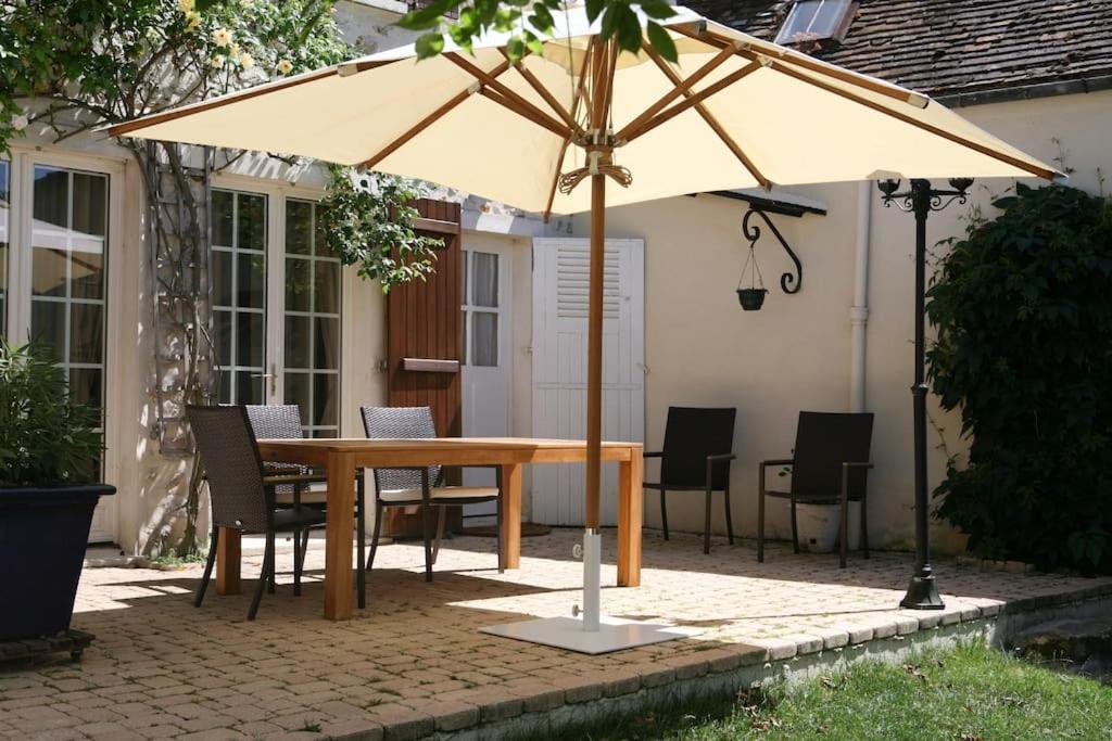 Le Nid De Rochefort Ngoại thất bức ảnh